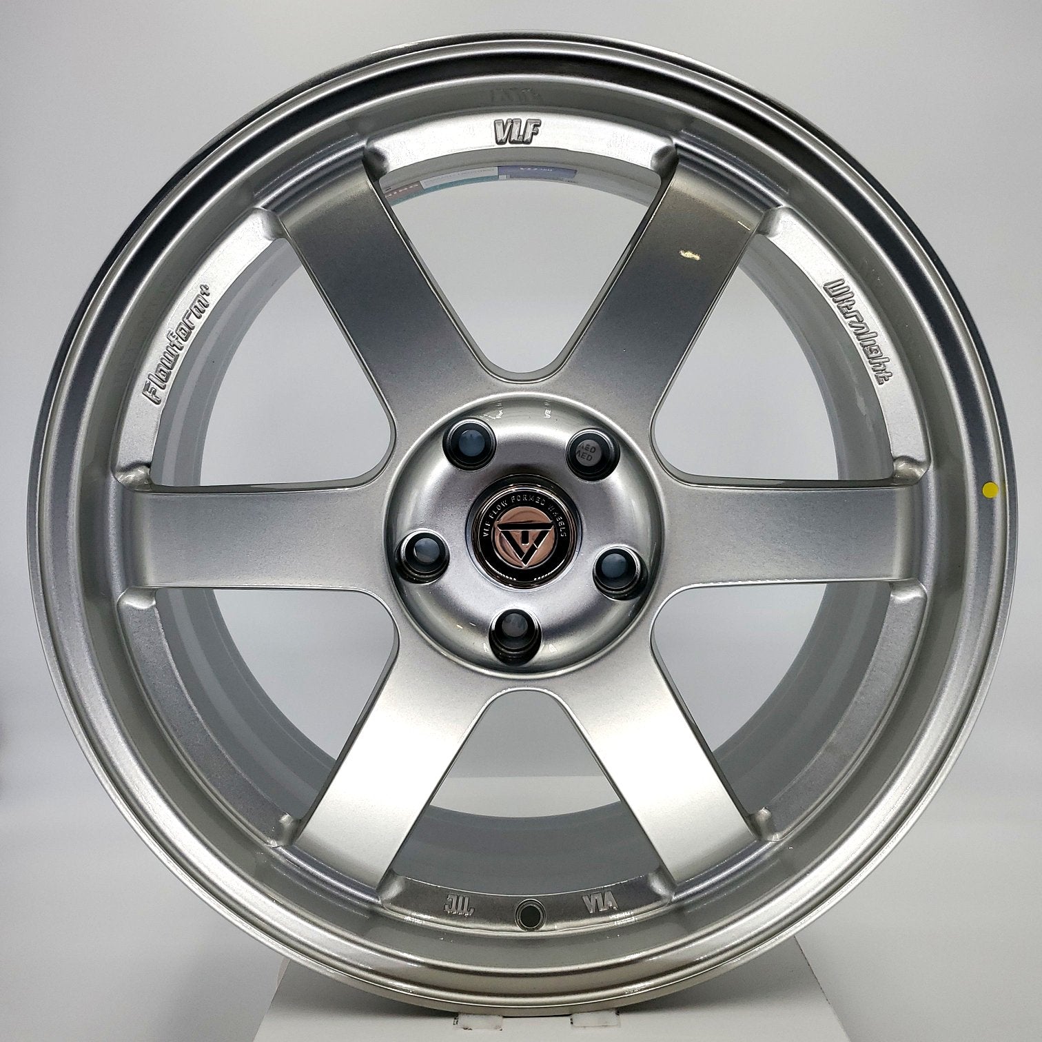VLF Wheels - VLFC01FlowForm Silver 18x8.5